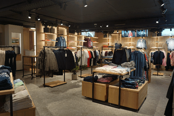 Bild 4 von Street One & Cecil Store